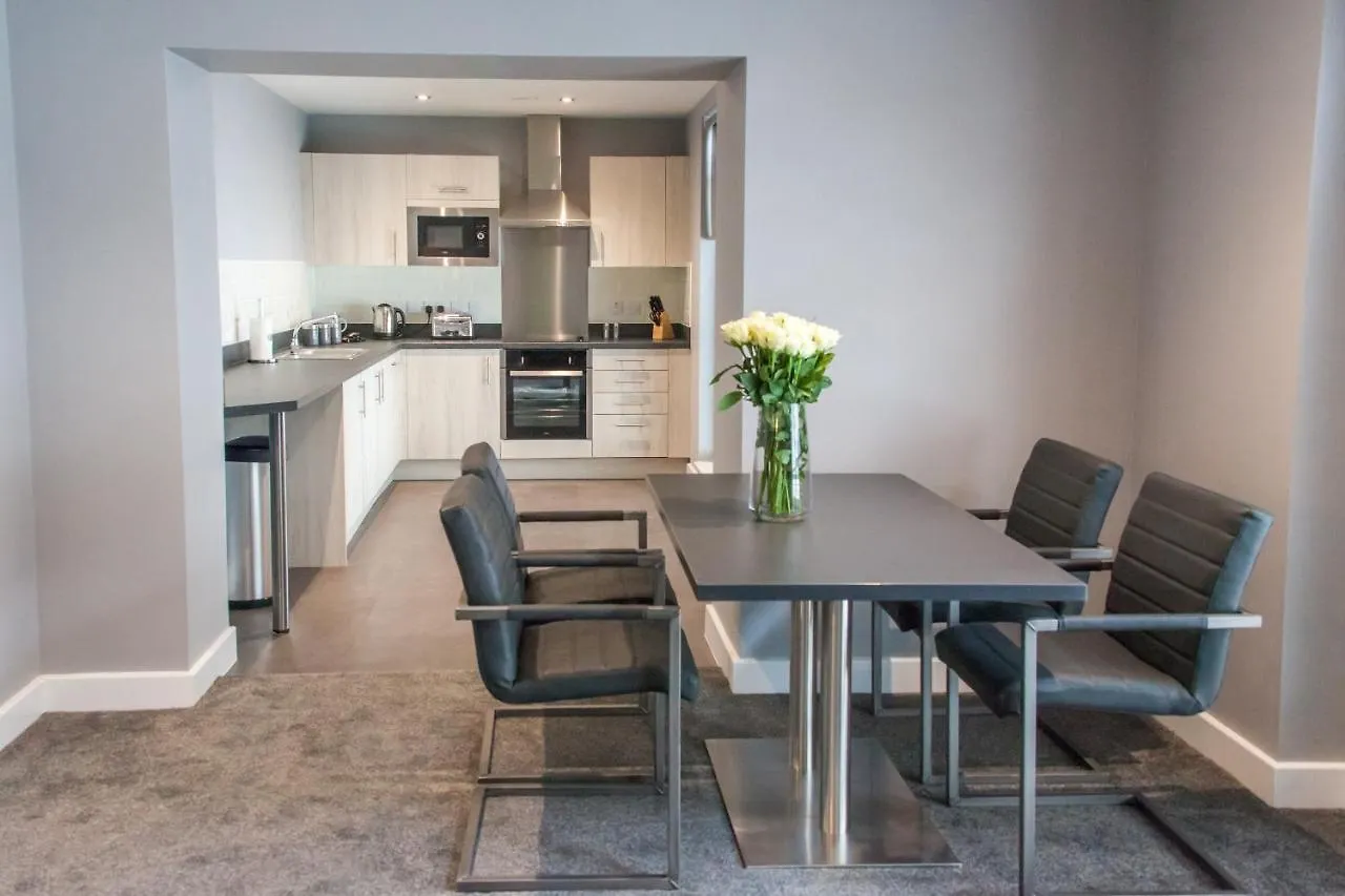Luxury Apartments Newcastle Aparthotel