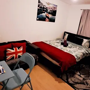 Merciful King Room, In Zone 2-3 Gasthof London